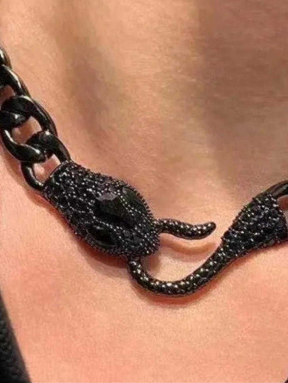 New Black Medusa Snake-Shaped Pendant Cuban LInk  Choker Necklace - Picture 4 of 5